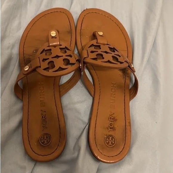 How to clean hotsell leather tory burch sandals